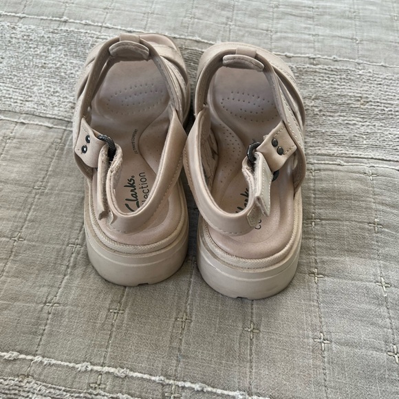 Clarks Tan Sandals with Double-Strap Design - Picture 4 of 4